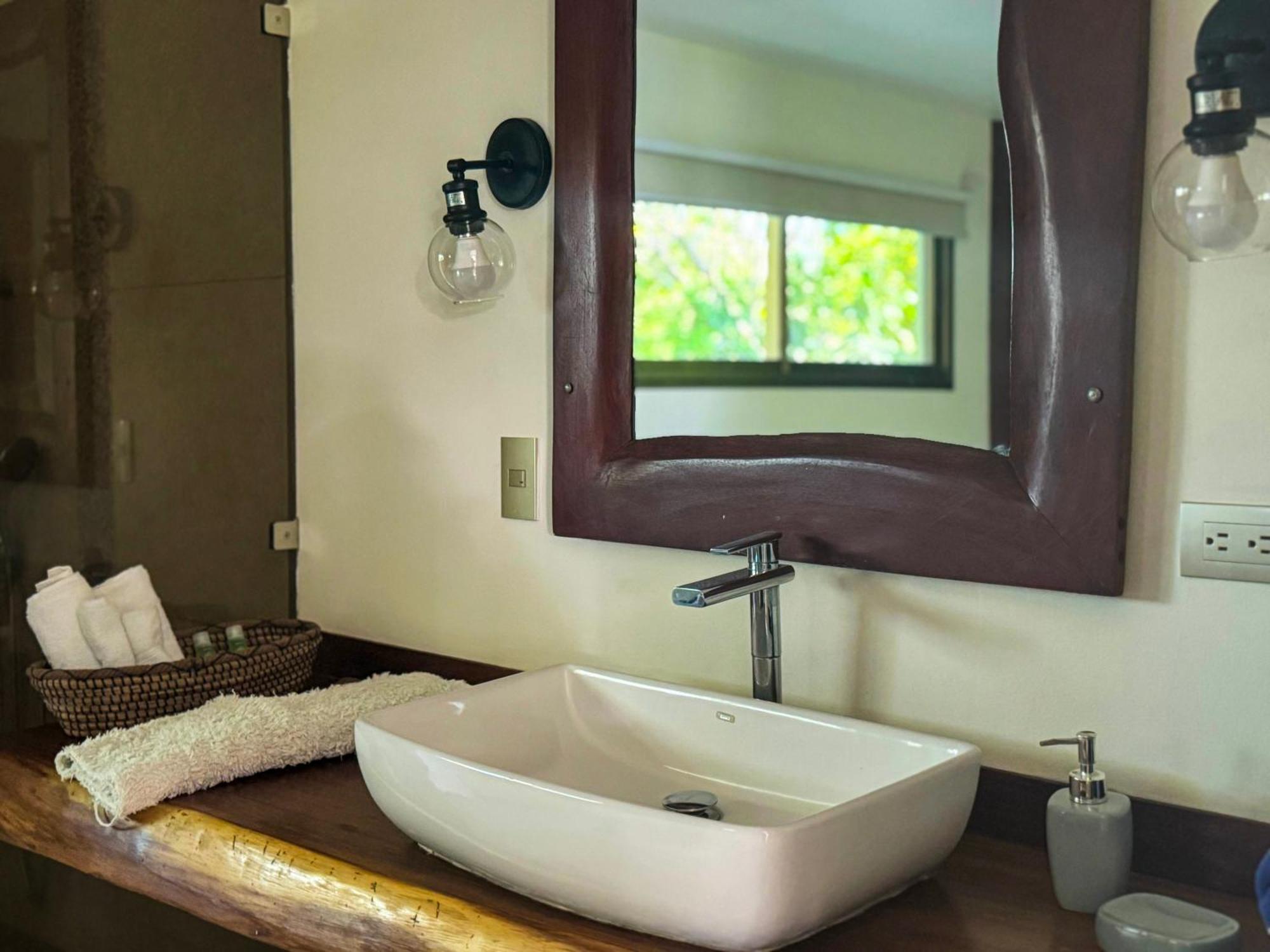 Cocobolo Beach Boutique Hotel San Juanillo Kültér fotó